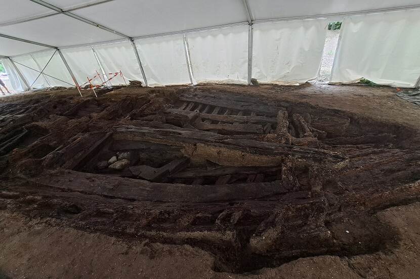 Overzichtsfoto na een week onderzoek waterschip Veldschool Scheepsarcheologie Flevoland 2023