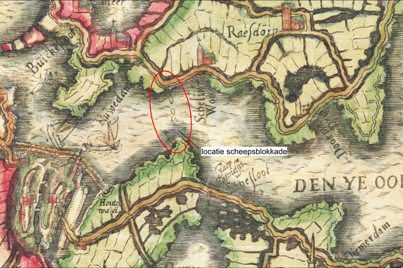 Kaart uit 1575 met deel van het IJ en aangegeven met cirkel waar de blokkades liggen