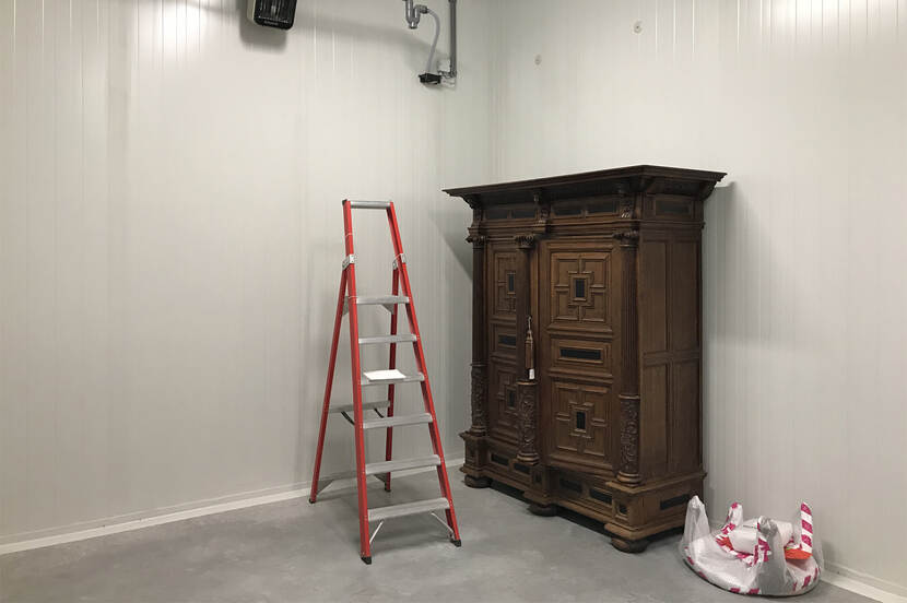 Zogenaamde anoxia-kamer in het nieuwe gebouw CollectieCentrum Nederland waar erfgoed wordt behandeld met lage-zuurstof