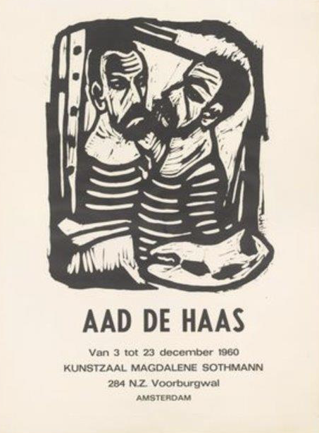 Affiche met de tekst: Aad de Haas van 3 tot 23 december 1960, Kunstzaal Magdalene Sothmann, 284 N.Z. Voorburgwal , Amsterdam. Daarboven zelfportret van man met baard en in gestreept hemd die een schilderspalet vasthoudt voor een spiegel.