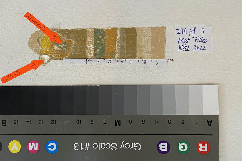 Stratigrafie met verflagen uit de bouwtijd