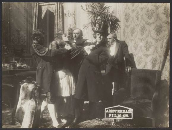 Still uit de film Duivel uit 1917 van Theo Frenkel sr. Frenkel overleed in 1956 en had geen erfgenamen