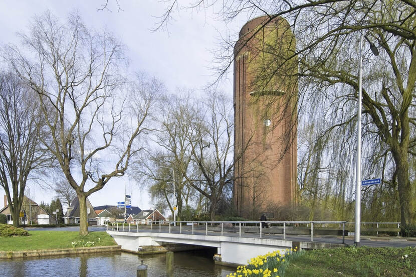 Foto van de watertoren in Stadskanaal, een rijksmonument uit 1935, monumentnummer 516263