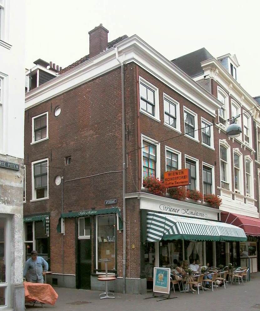 Buitenkant van de Wiener Konditorei in Den Haag