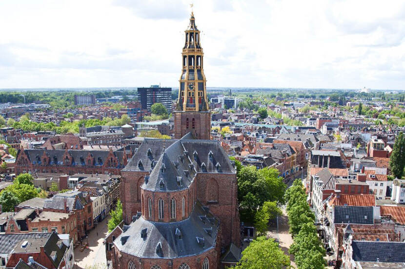 Afbeelding van de buitenkant van Der Aa-kerk in Groningen