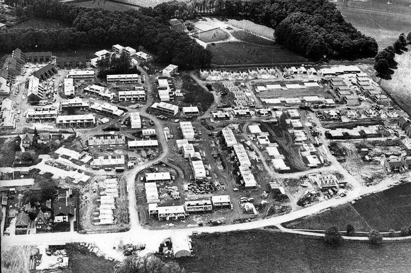 Luchtfoto van de aanleg van wijk De Pas in Winterswijk