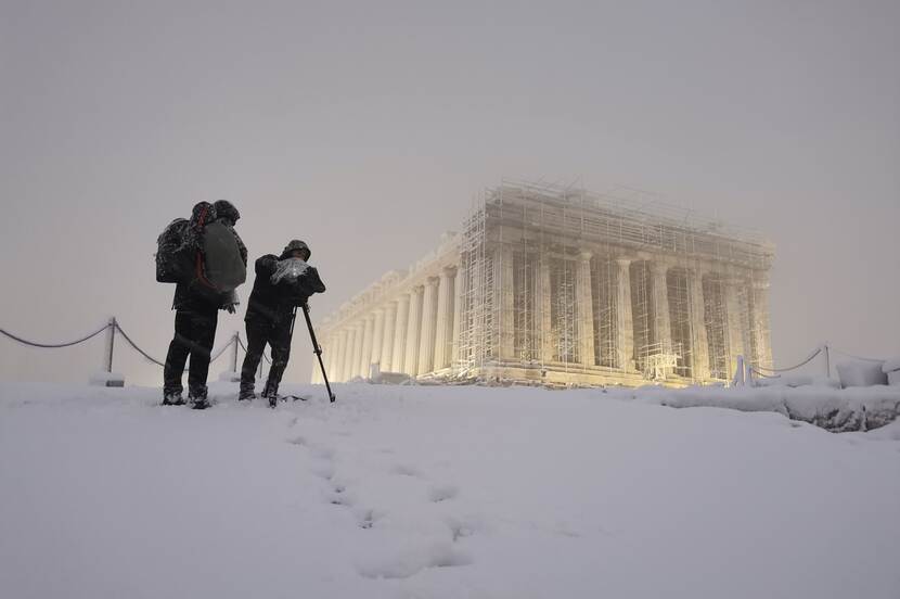 De Acropolis tijdens een sneeuwstorm in februari 2021