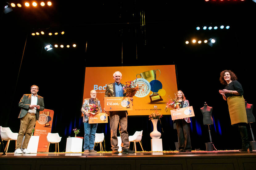 Werkgroep Oeffelt en Loerangel wint eerste Erfgoedvrijwilligersprijs