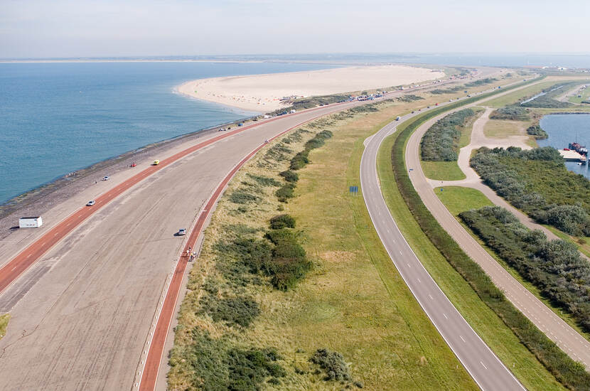 Luchtfoto Brouwersdam