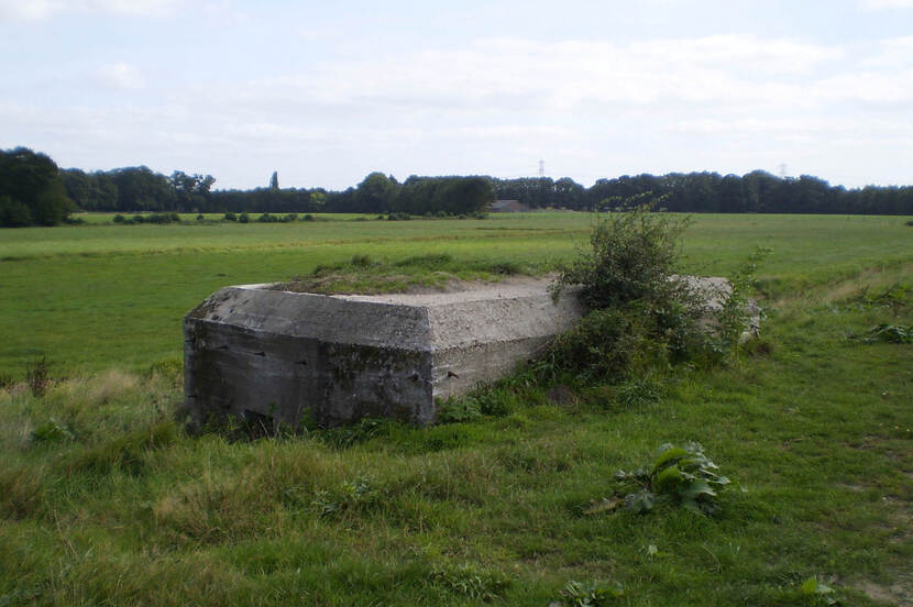 Een kazemat aan de Eem bij Hoogland