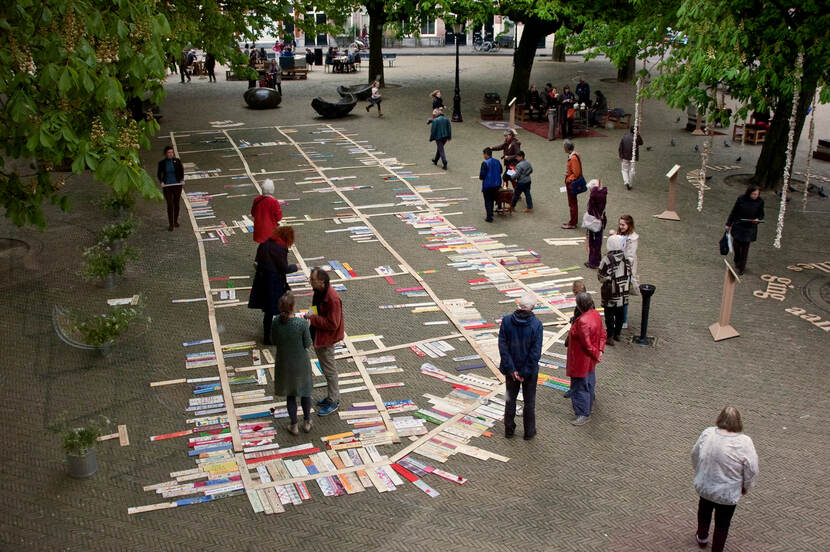 Het Stratenmonument in 2015