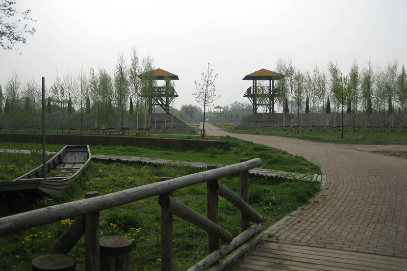 Twee wachttorens in Park Matilo